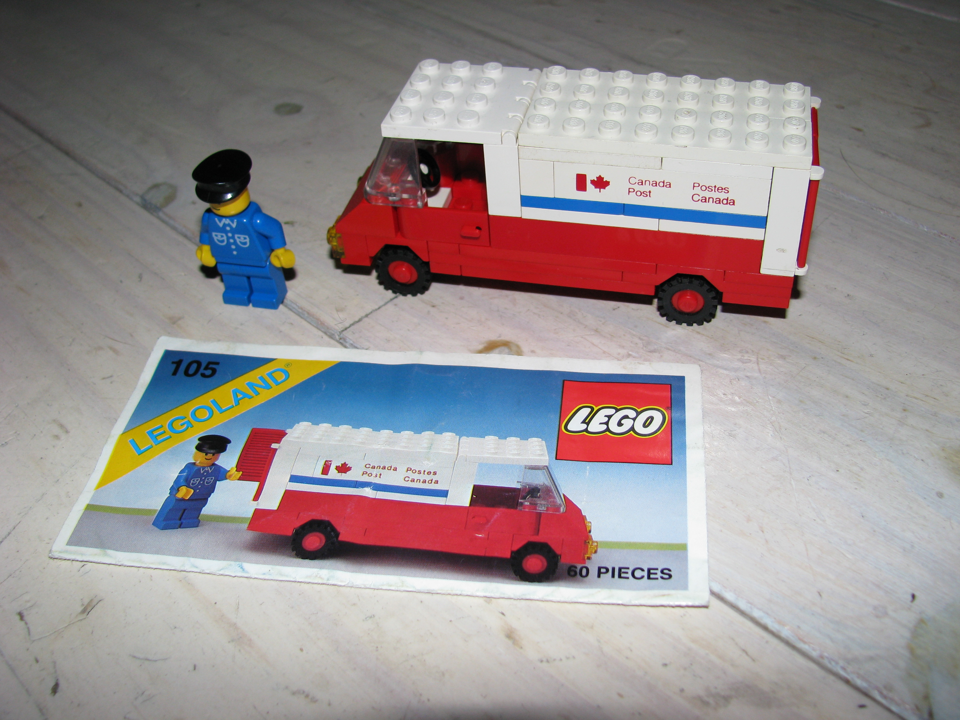 105-canada_post_truck.jpg