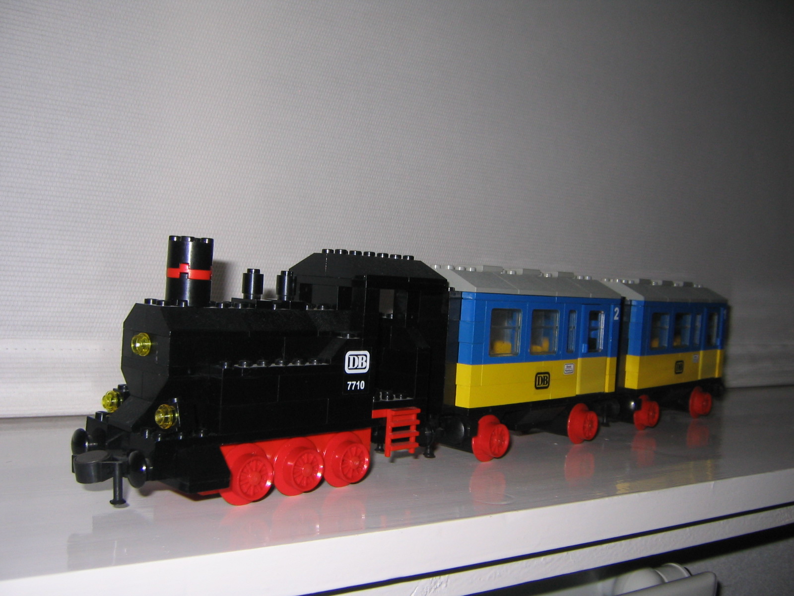 7710-lego-train.jpg