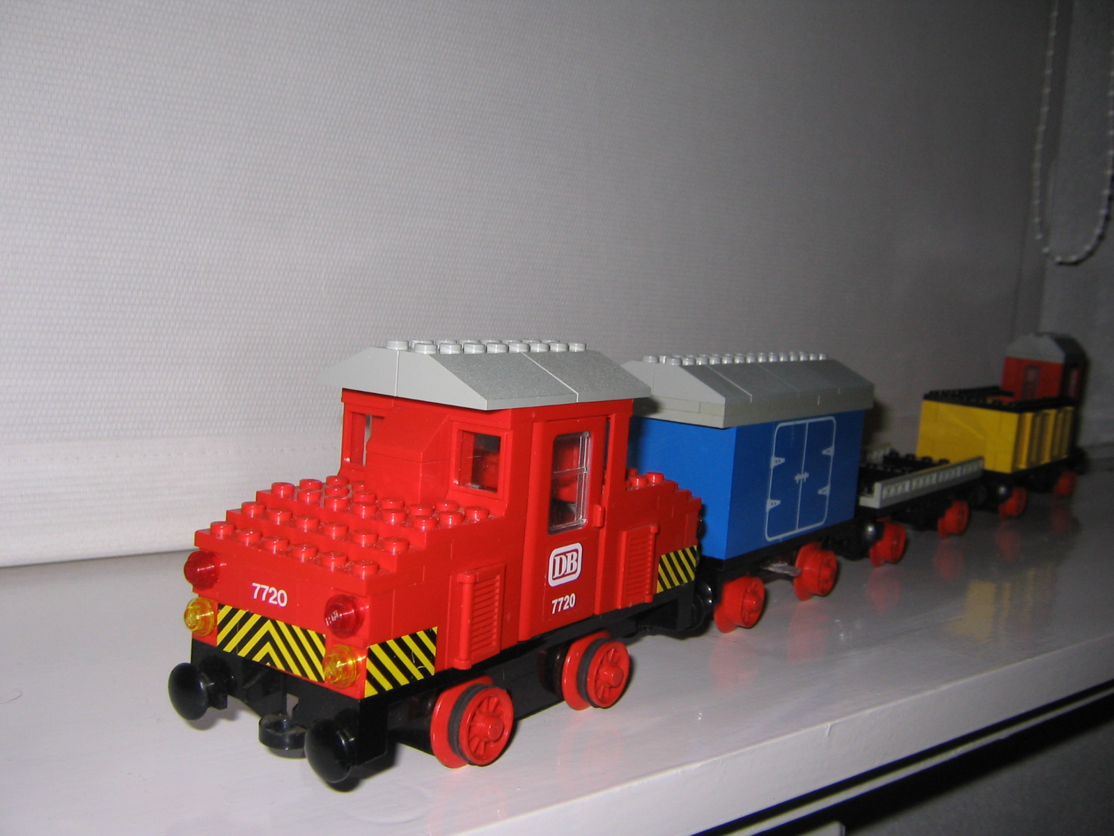 7720-lego-train.jpg