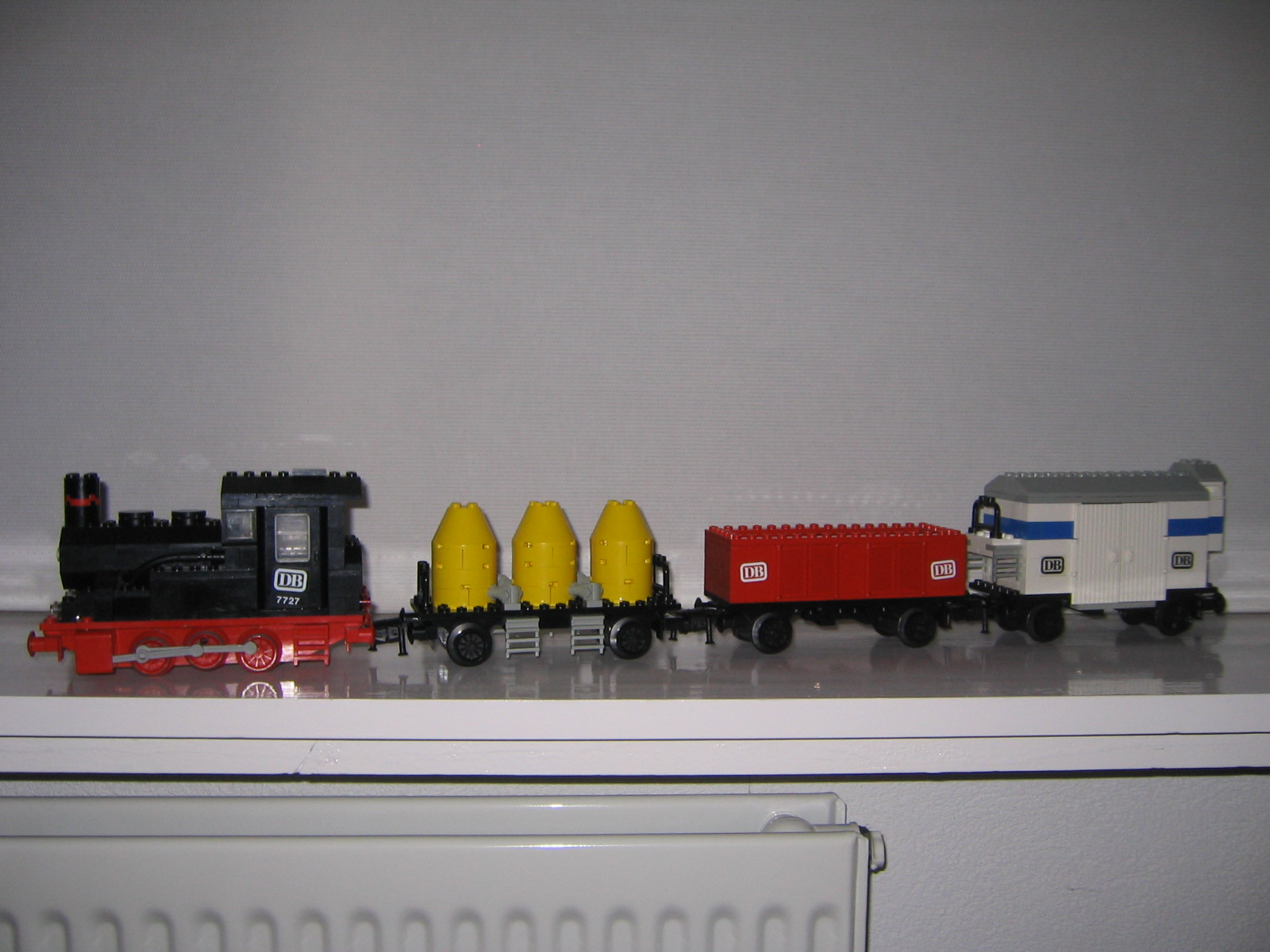 7727-lego-train.jpg
