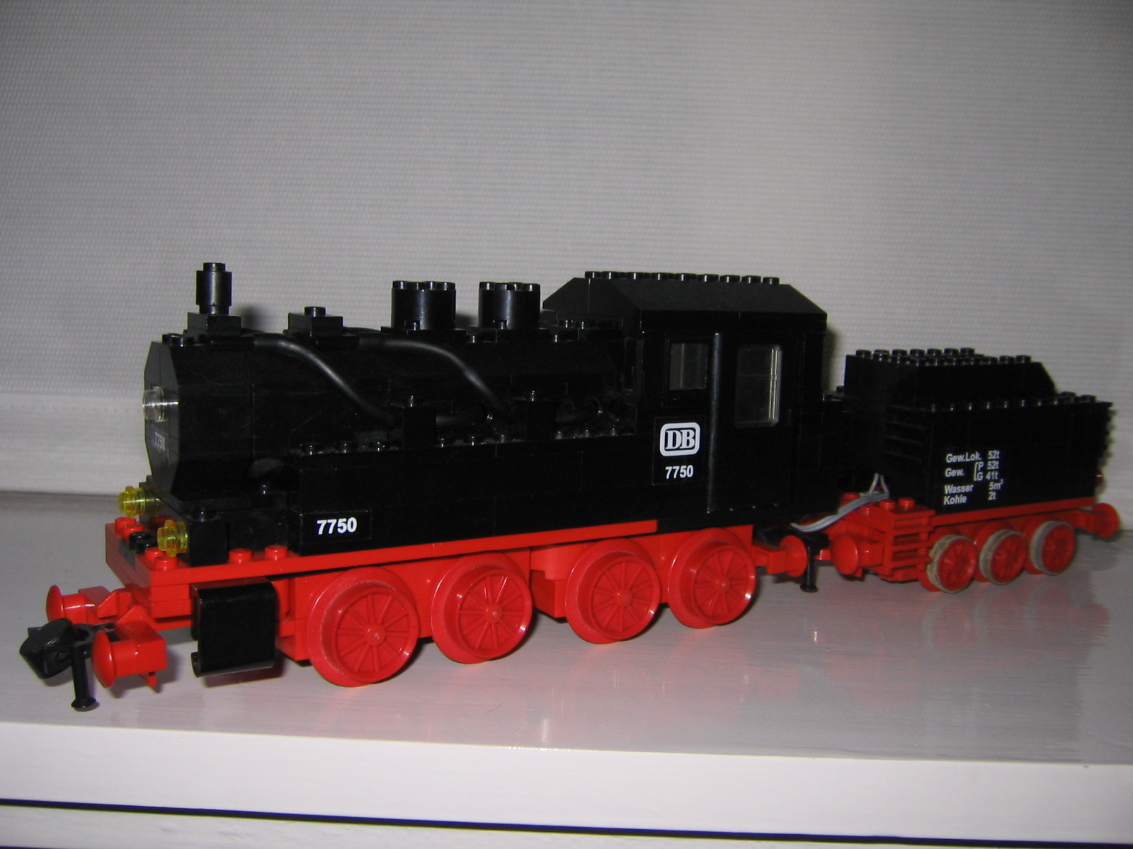 7750-lego-train.jpg