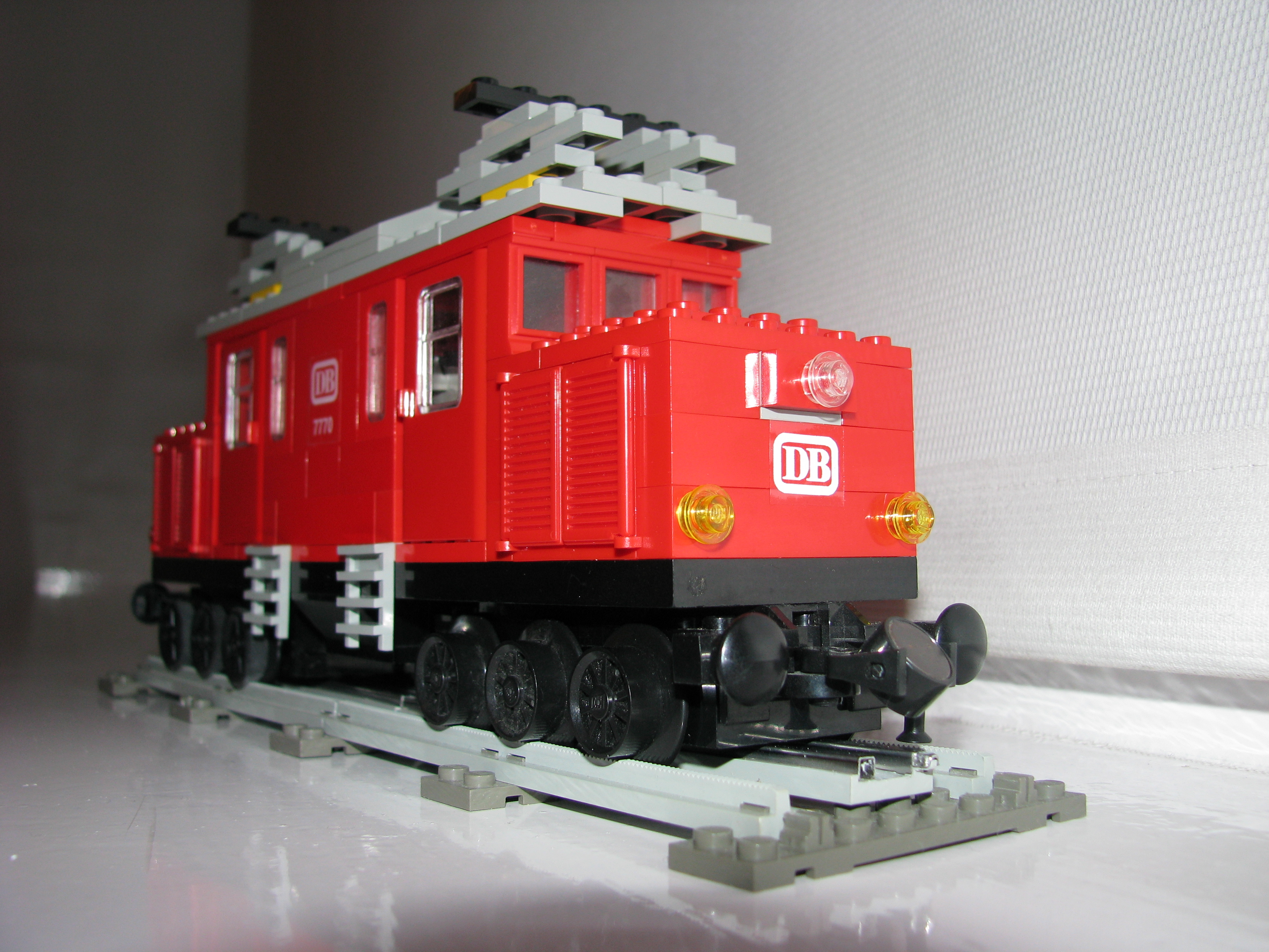7770-lego-train-1.jpg