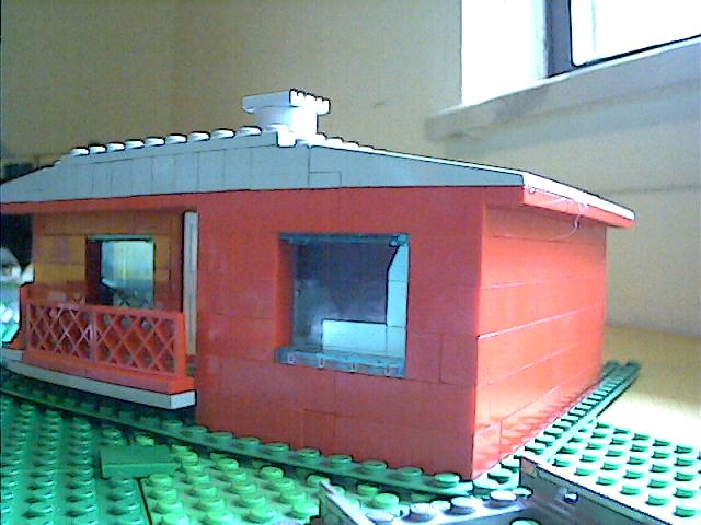 smallhouse4.jpg