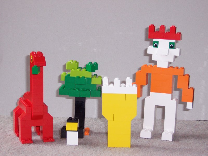 crappy_lego_creations_800x600.jpg