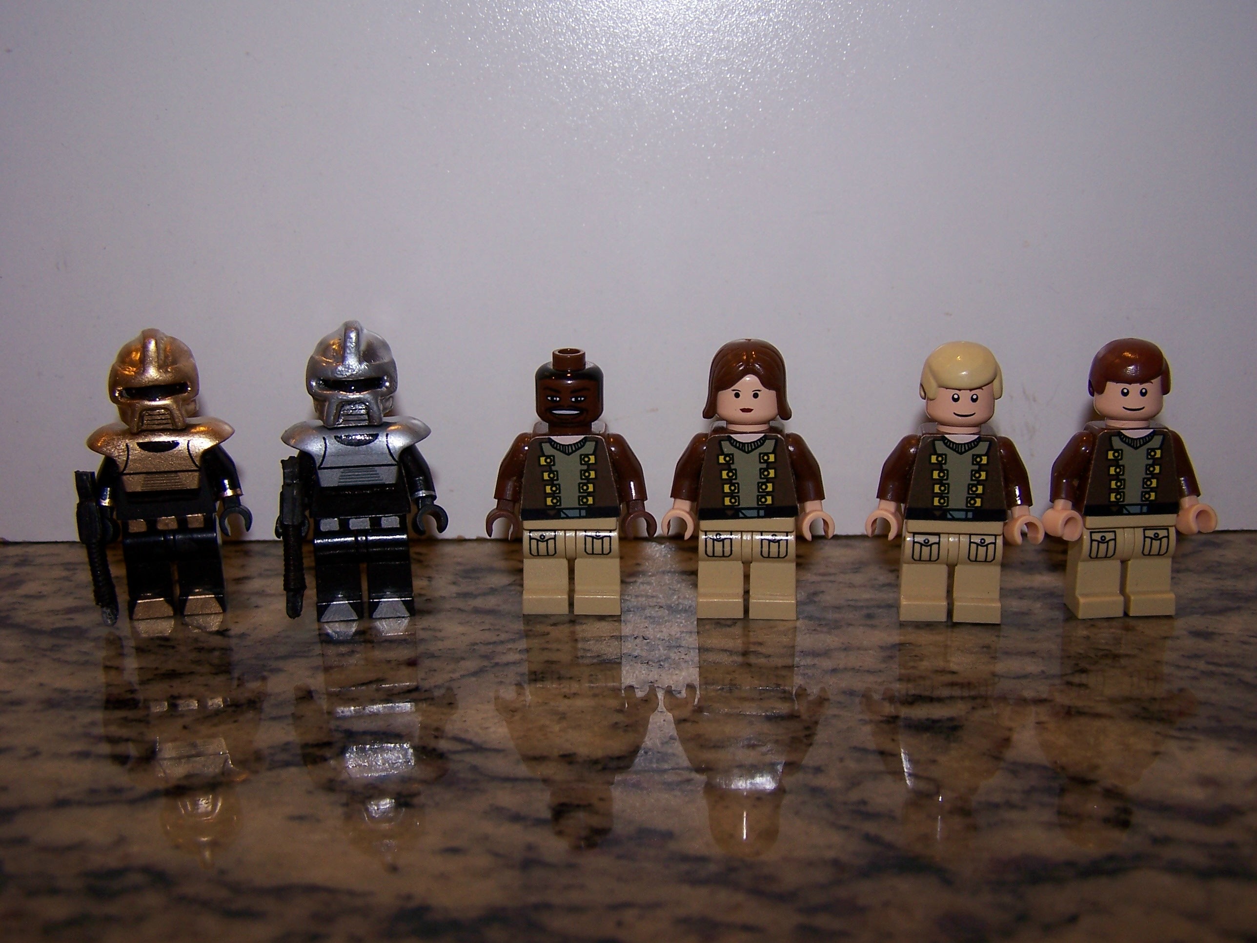 battlestar_figures.jpg