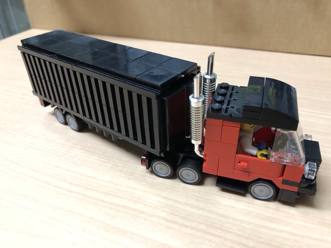 trailer_rail1.jpg