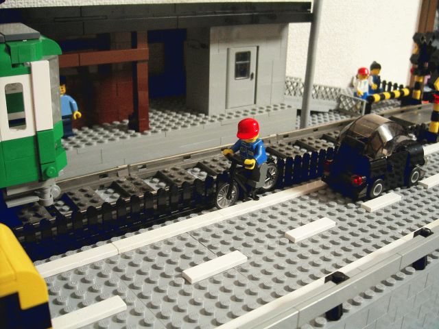 8449393_19.jpg