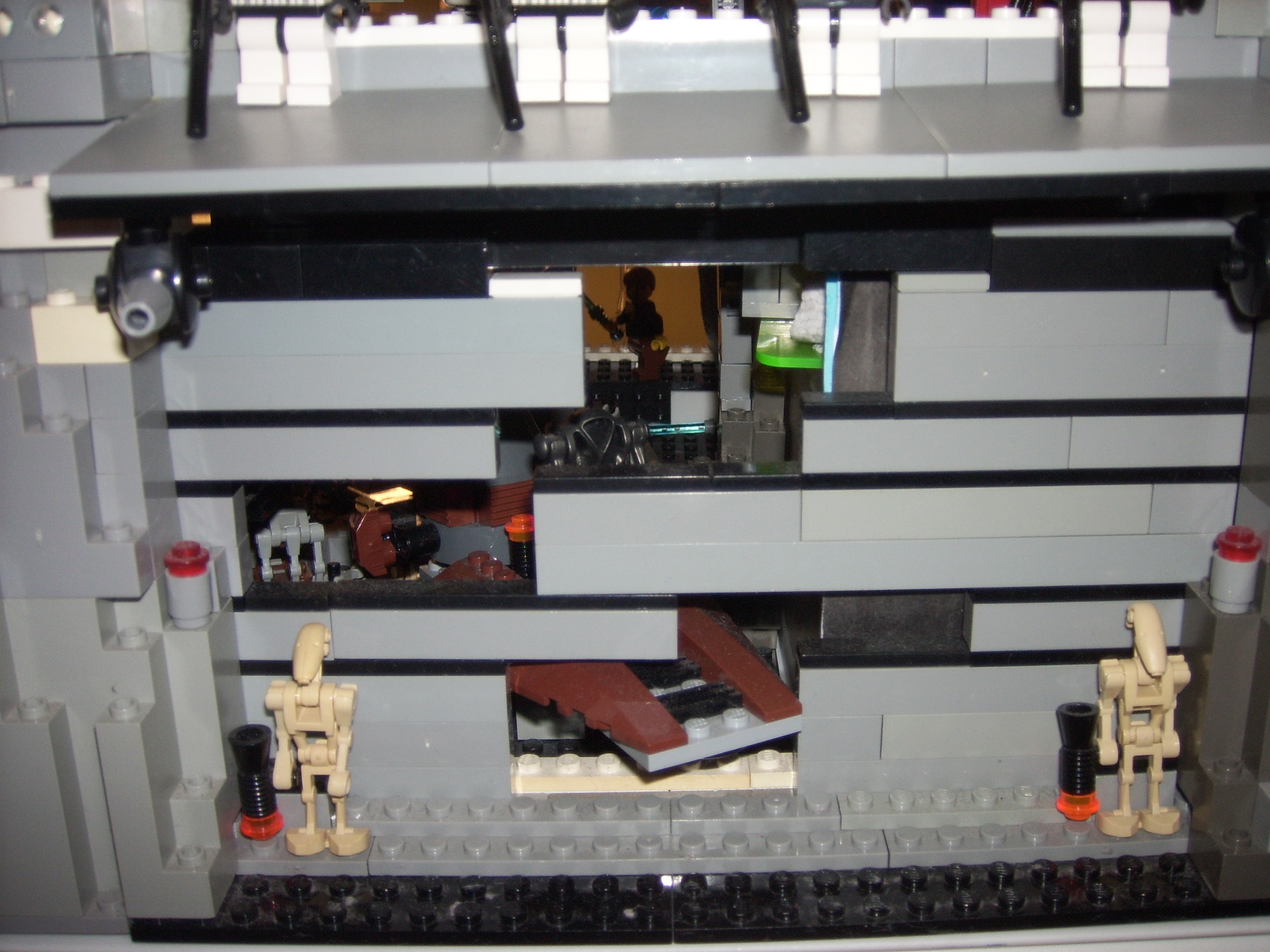 front_4.jpg