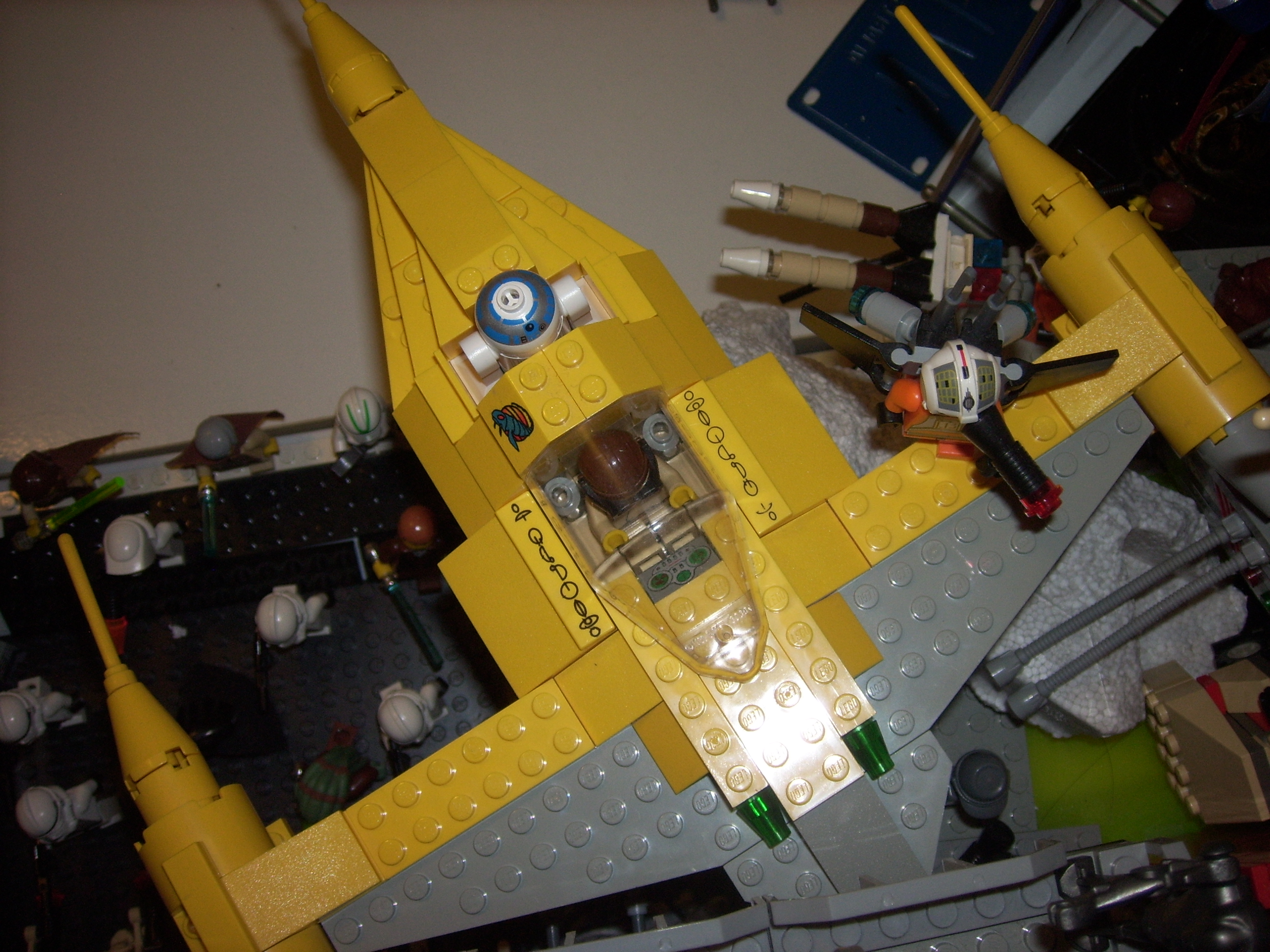naboo_n-1_starfighter_6.jpg
