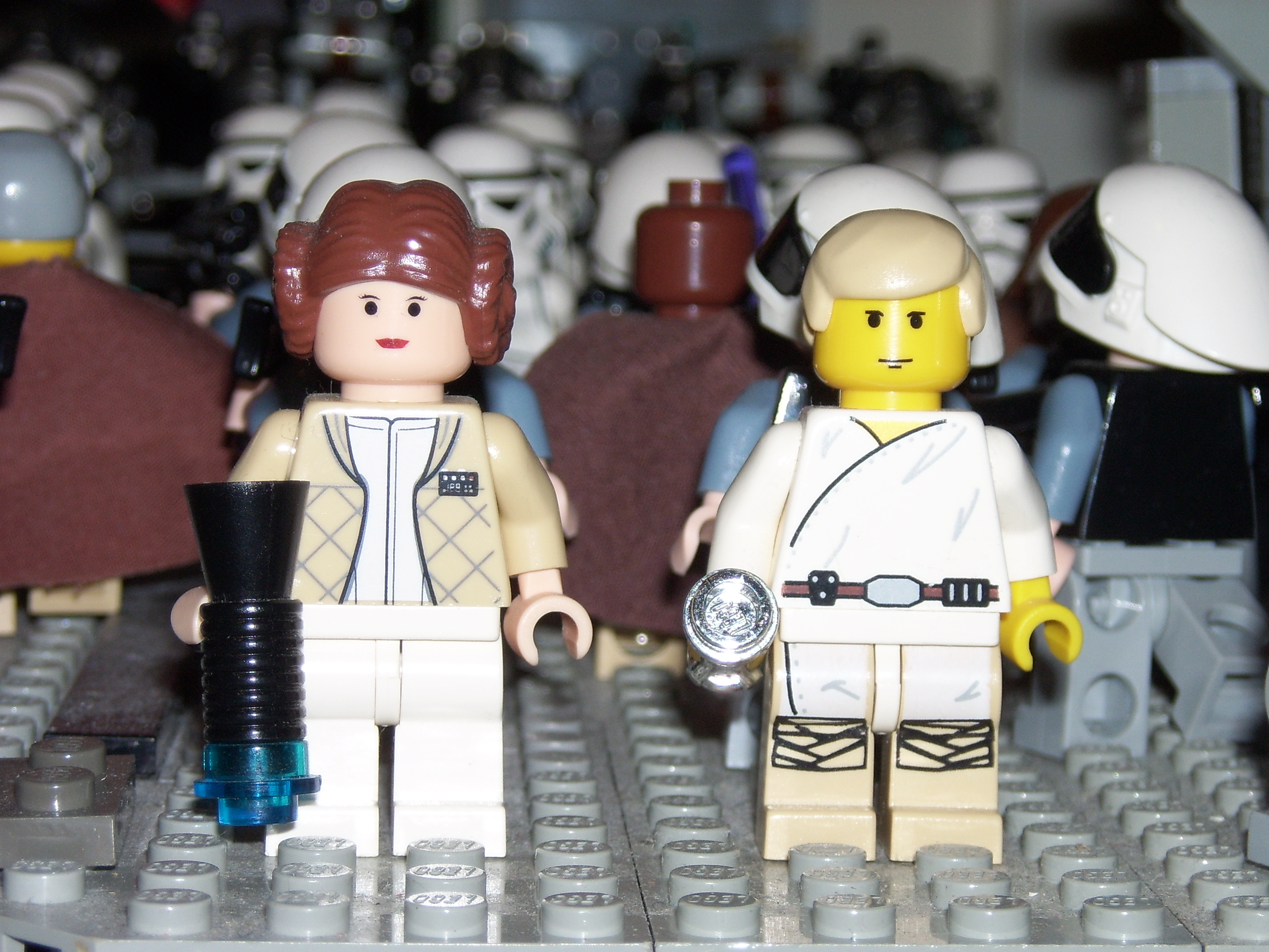 luke_and_princess_leia.jpg