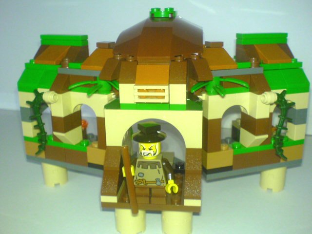 moc_yodas_hut2_1.jpg
