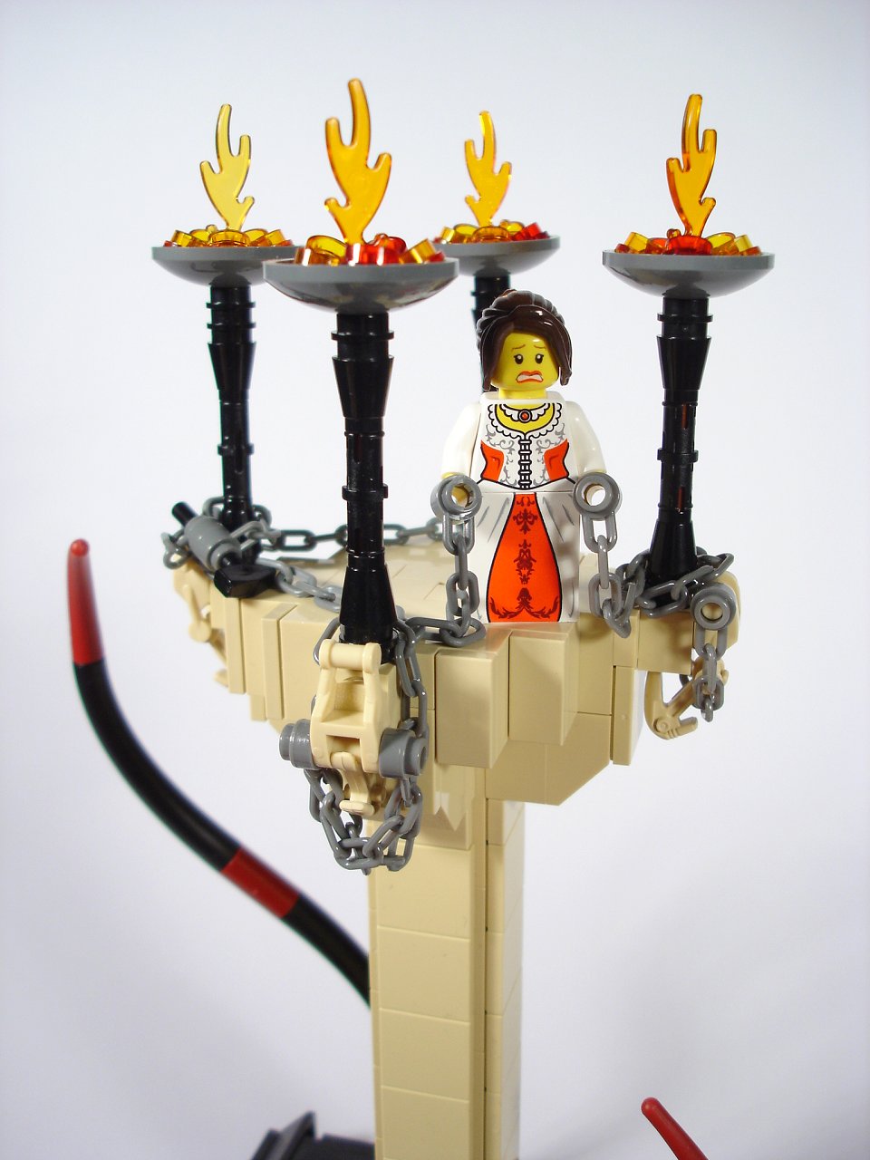 princess_in_chains002.jpg