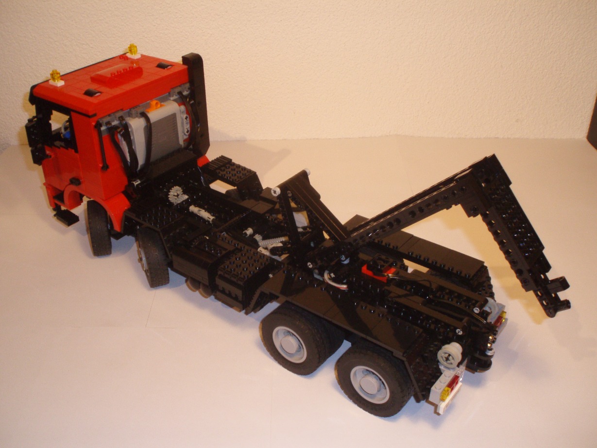 mercedes_actros_013k.jpg