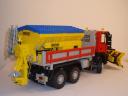 man_snowplow_004k.jpg