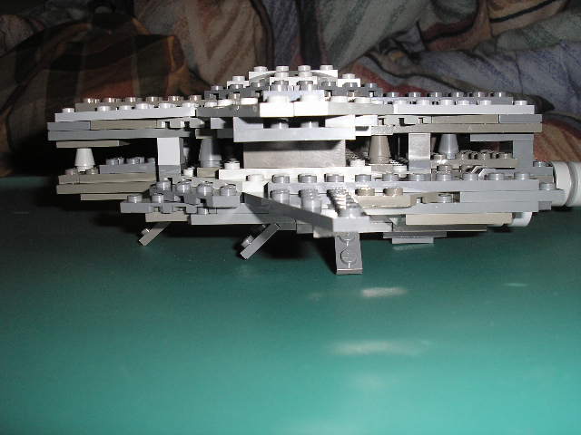03_basestar_side.jpg
