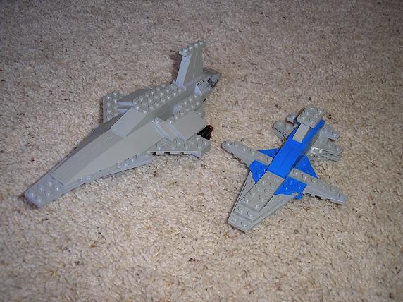 01_battleship_and_destroyer.jpg