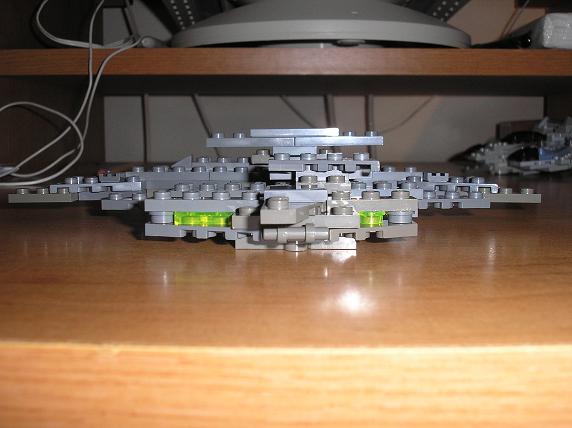 c_breen_warship_side.jpg