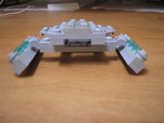 04_akira_class_back.jpg
