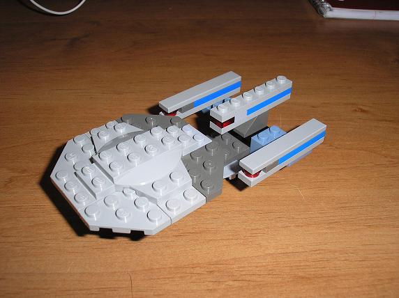 galaxy_class_with_third_warp_nacelle.jpg