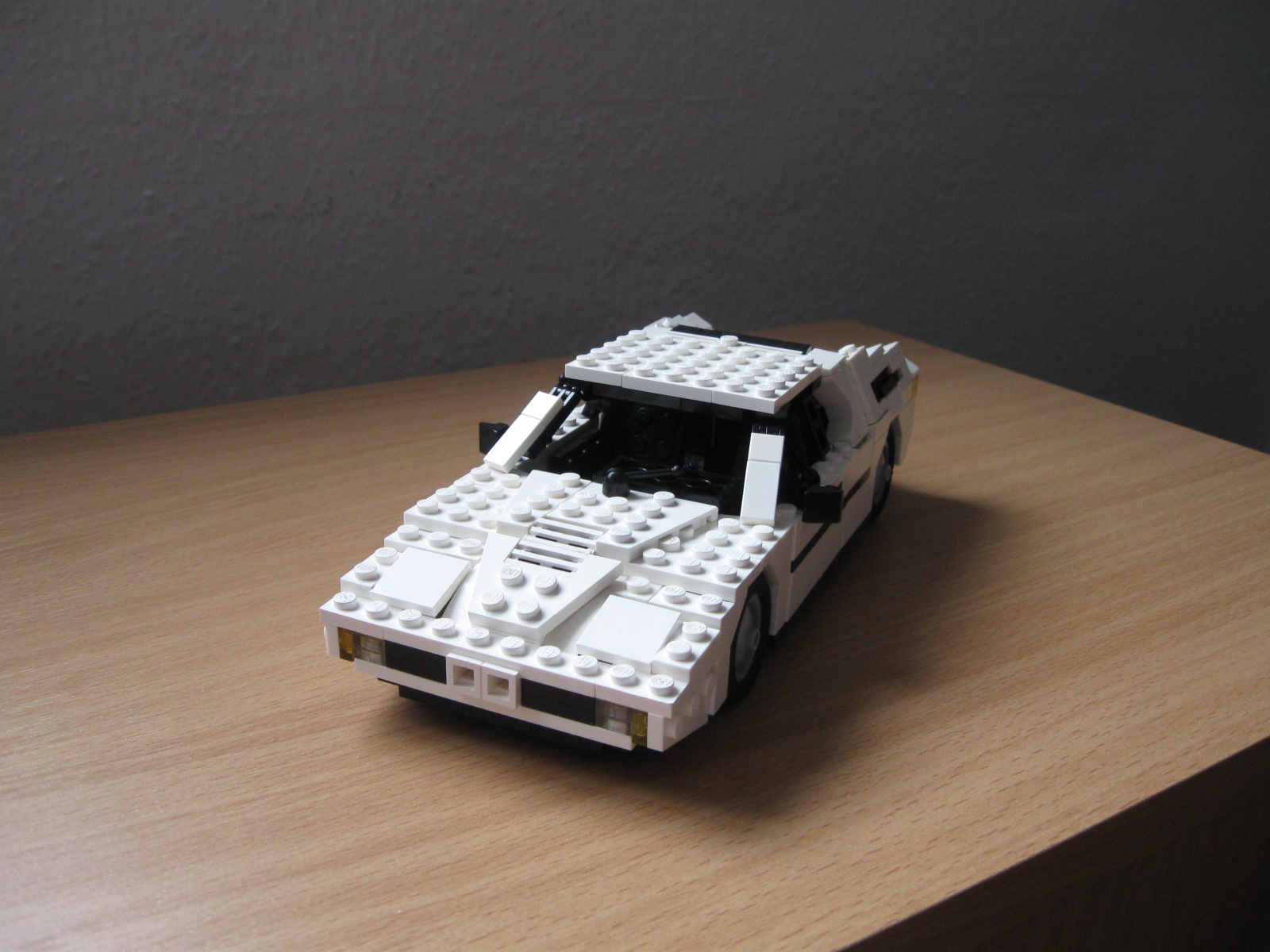 bmw_m1_004.jpg