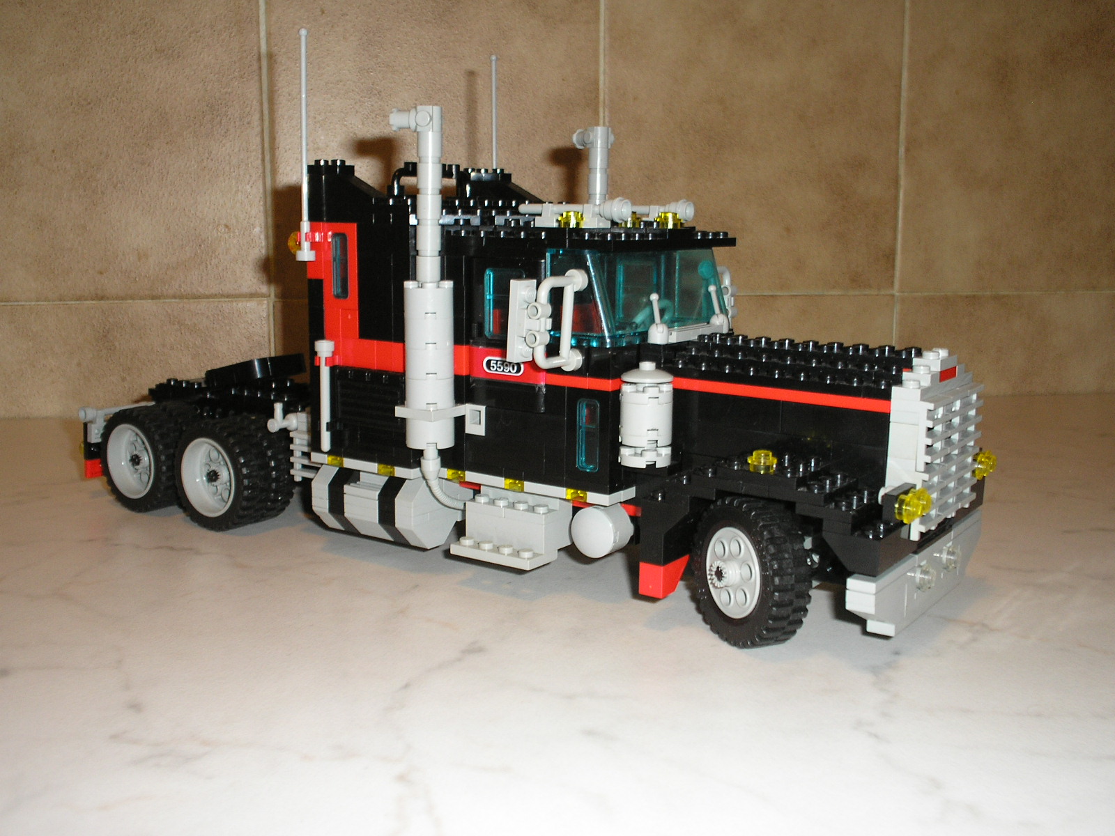 lego_truck_141.jpg