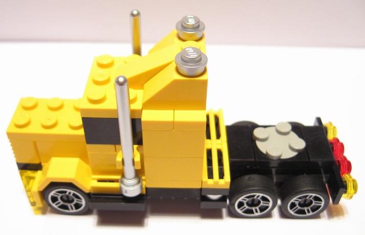 12-8664-with-yellow-semitrailer.jpg