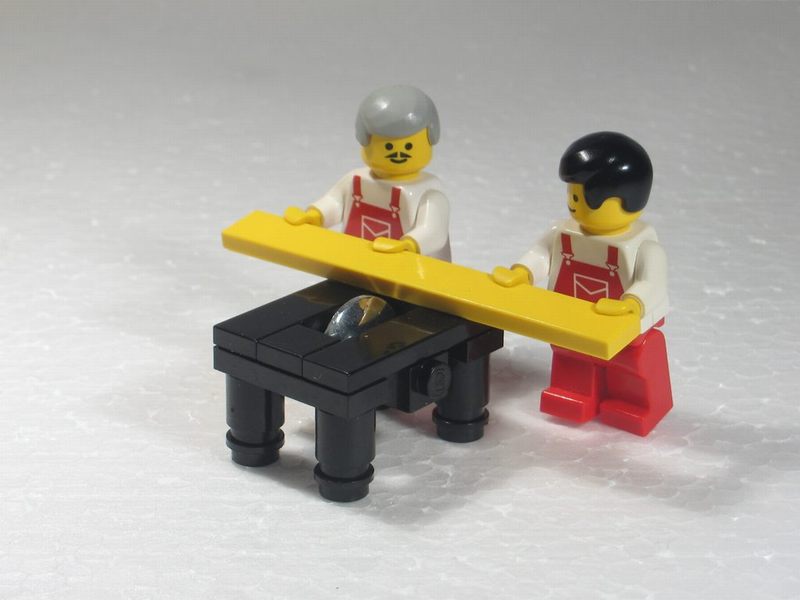 005-circular-saw.jpg