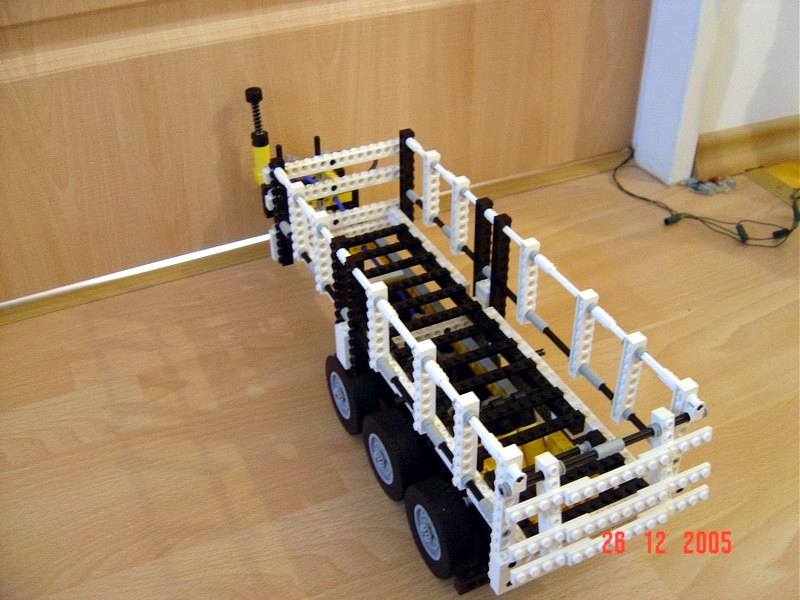 semitrailer-eskm_24-008.jpg