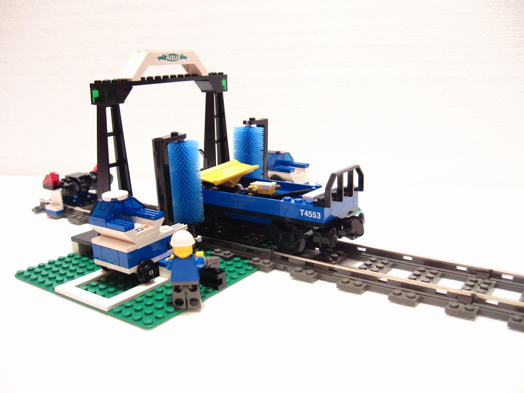 005-4553-train-wash.jpg