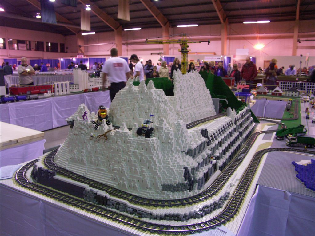 train_show_gets_2007_011.jpg