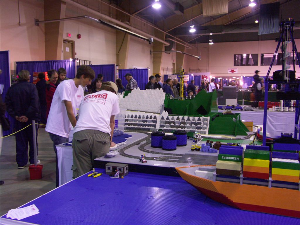 train_show_gets_2007_035.jpg