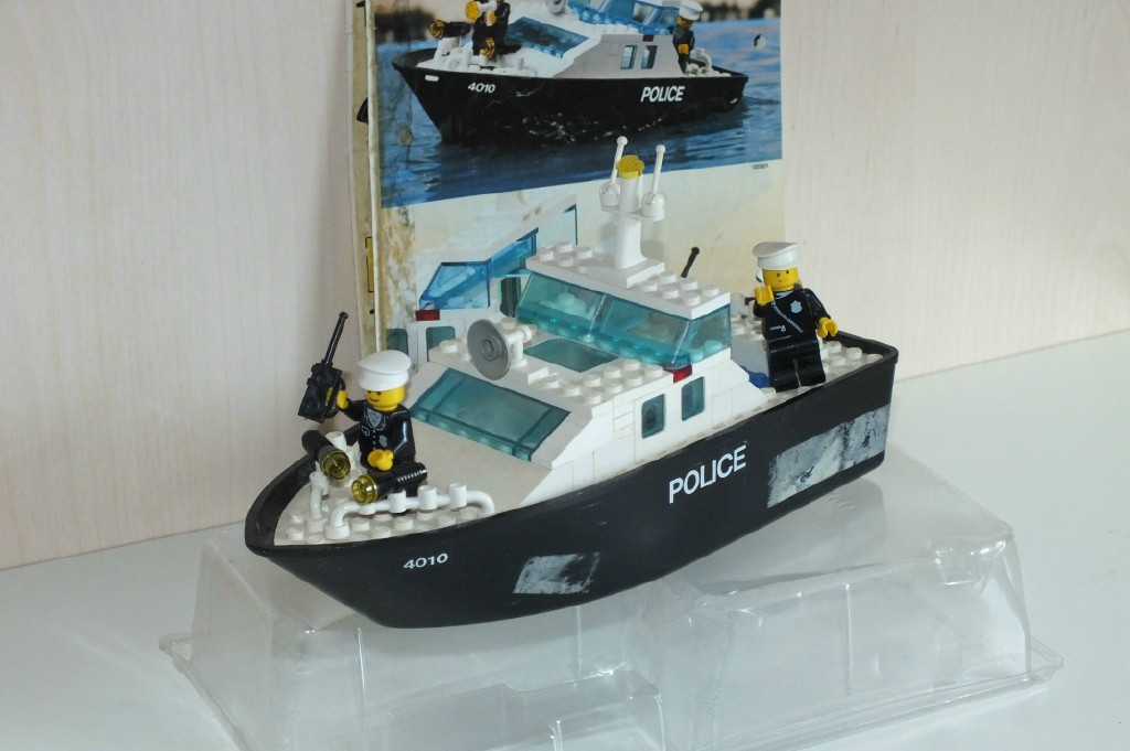 4010_police_rescue_boat__1987_r..jpg