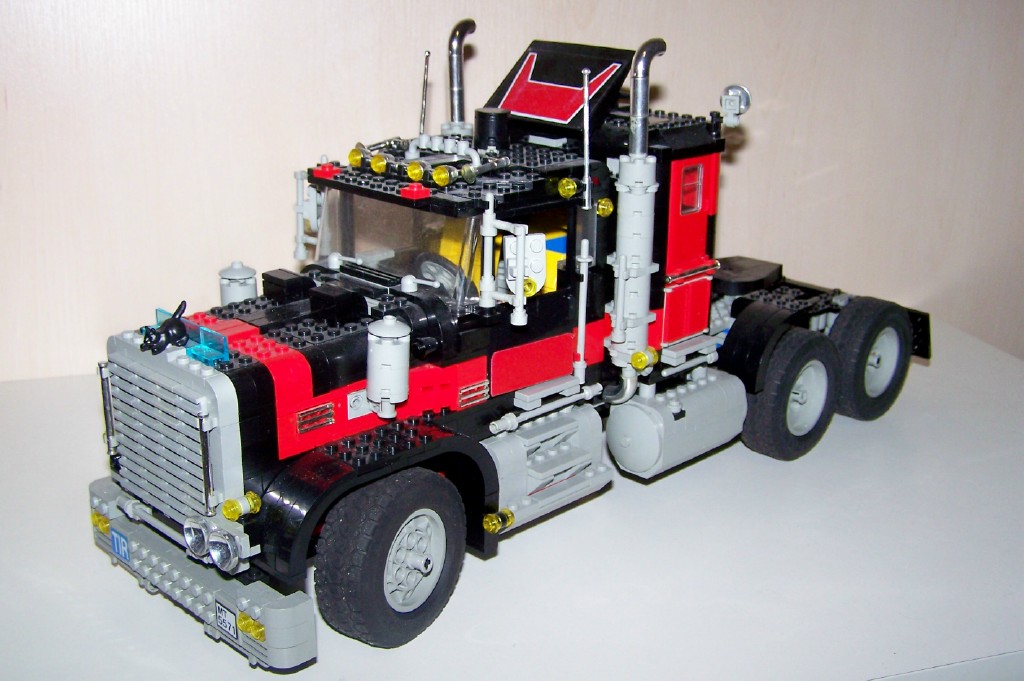 5571_mt_giant_truck_black_cat__1996_r..jpg