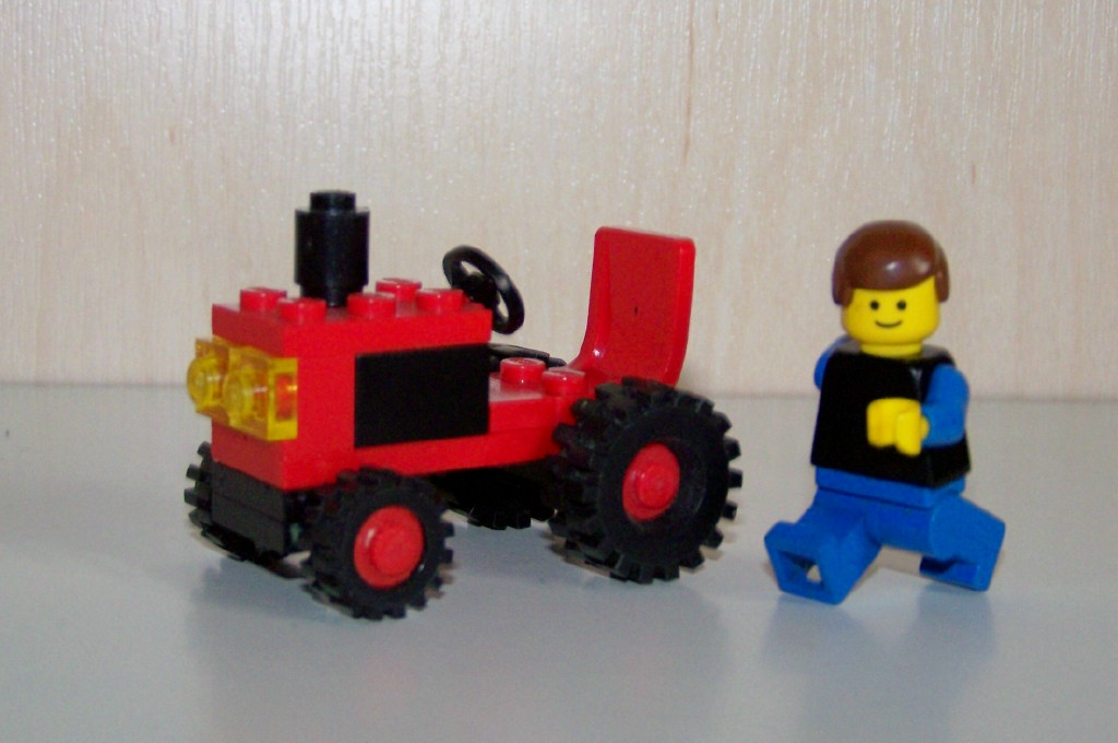 6608_tractor__1982_r..jpg