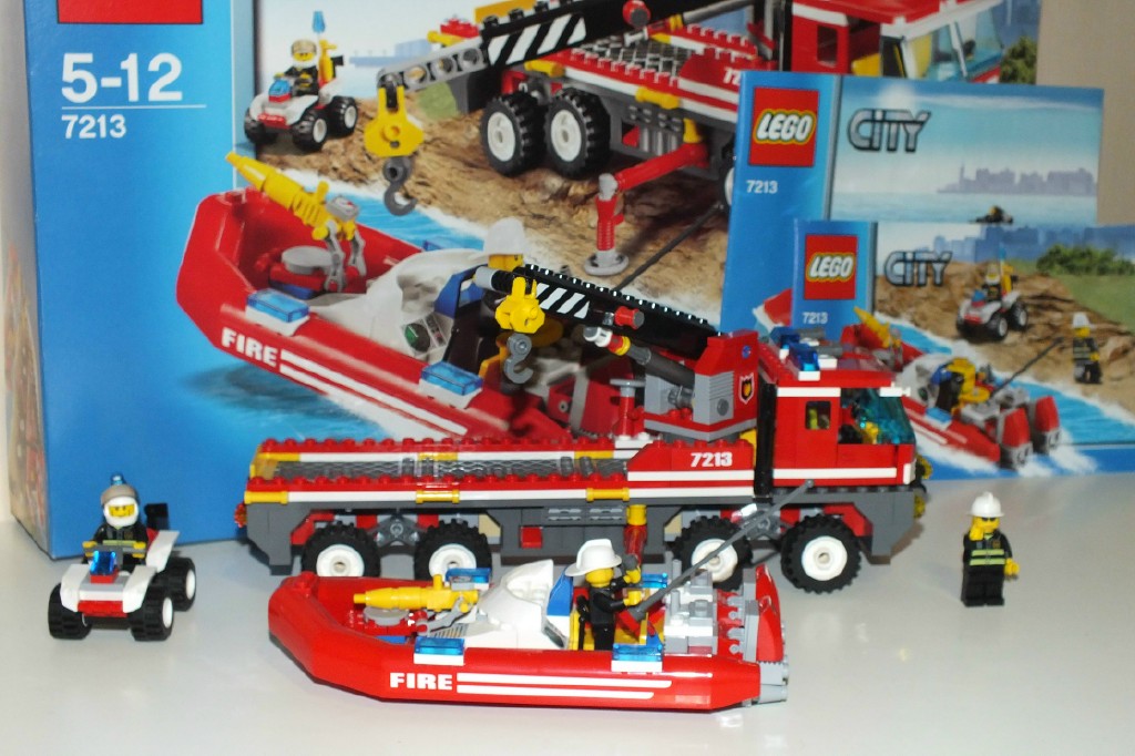 7213_off-road_fire_truck_and_fireboat__2010_r..jpg