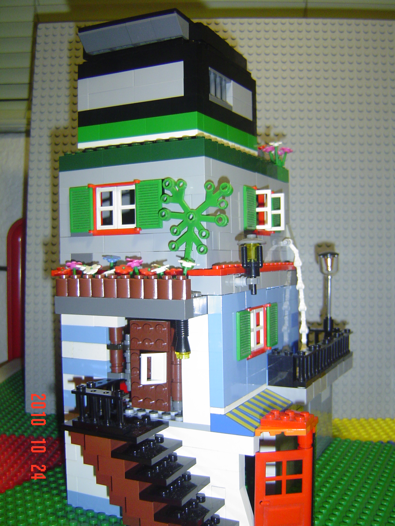 lego_city_home_002.jpg