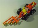 025tractor.jpg