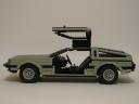 delorean08.jpg