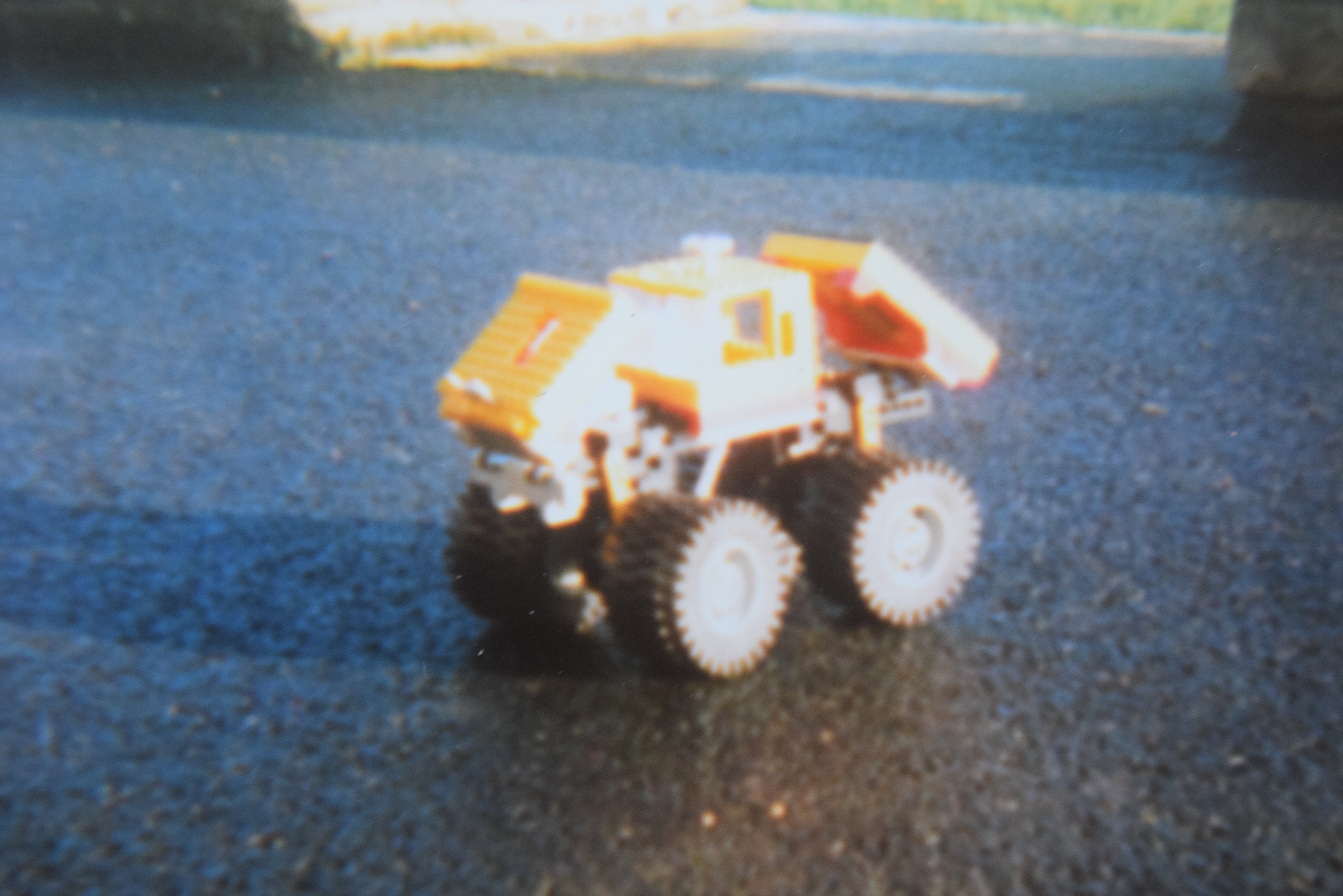 016_monster_truck.jpg