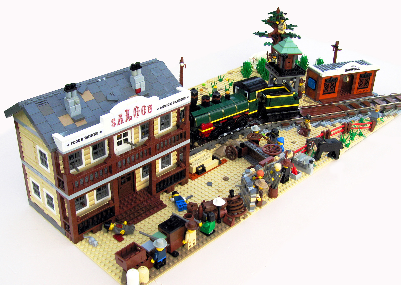 western-diorama2.jpg