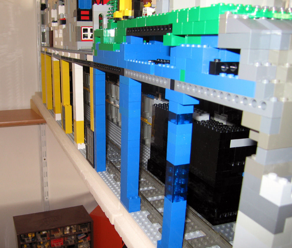 upper_town-rear_side.jpg