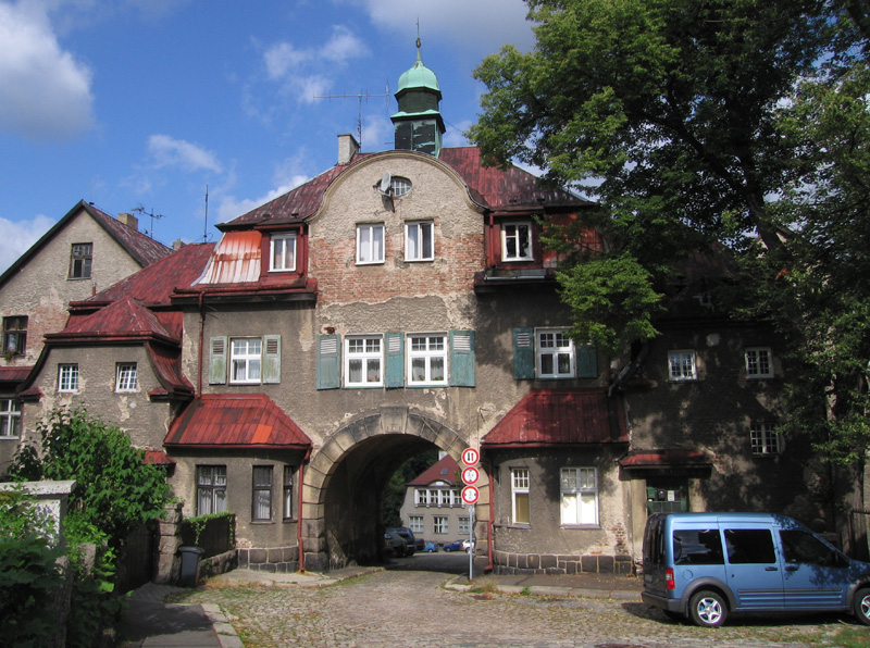 gate02.jpg