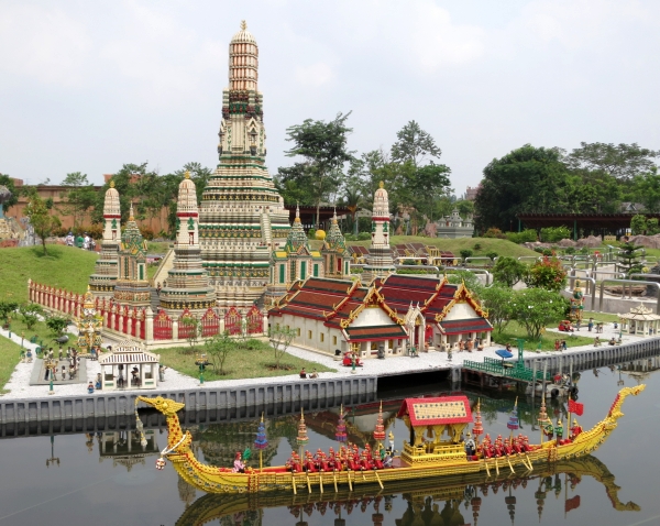 legoland-04.jpg