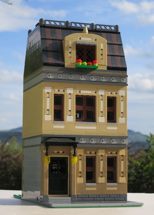 tanhouse-01.jpg