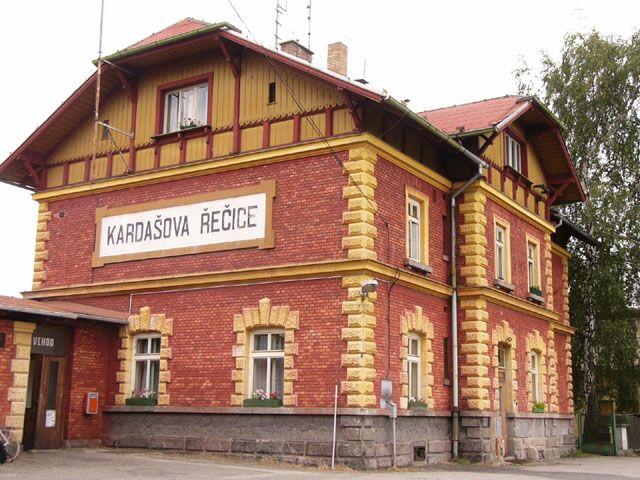 station_real2.jpg