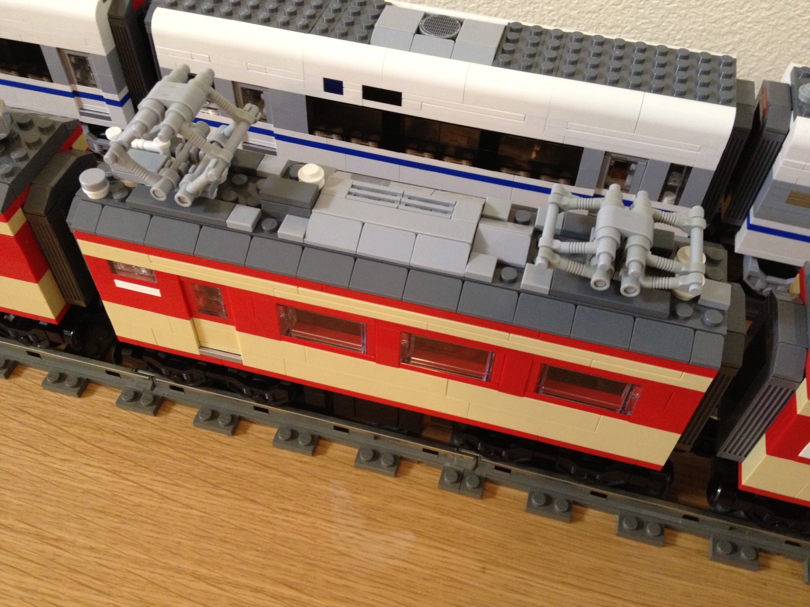 moha484-roof.jpg