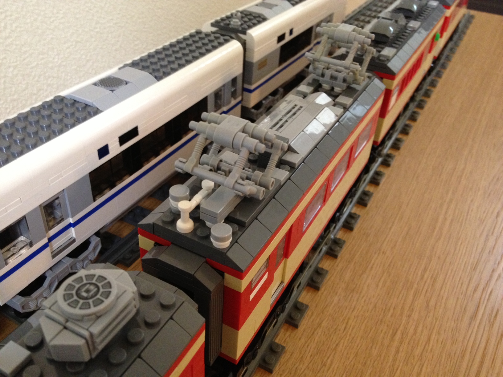 moha484-roof2.jpg