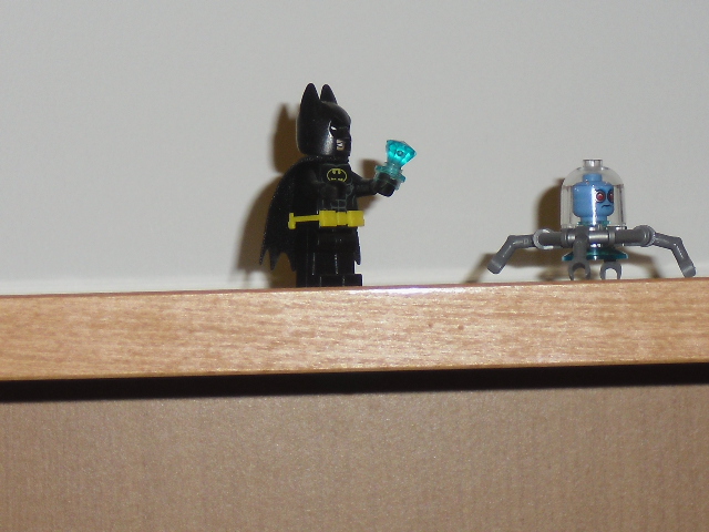 robo_freeze_vs_batglider_3.jpg