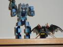 robo_freeze_vs_bat_glider_1.jpg