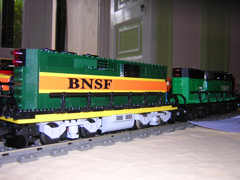 dean_earley_gp38_2b.jpg
